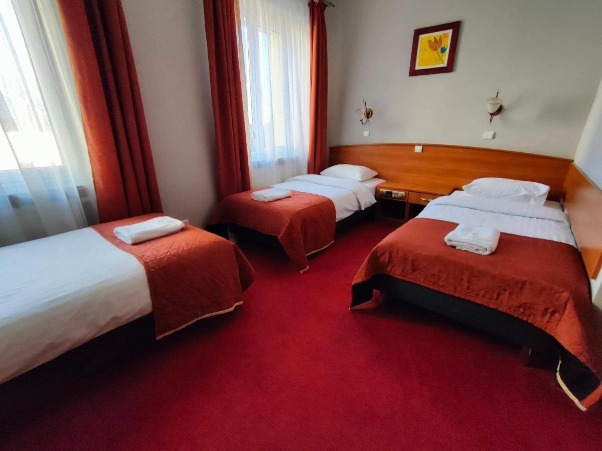 Delta In Hotel Dzierzoniow Exterior photo